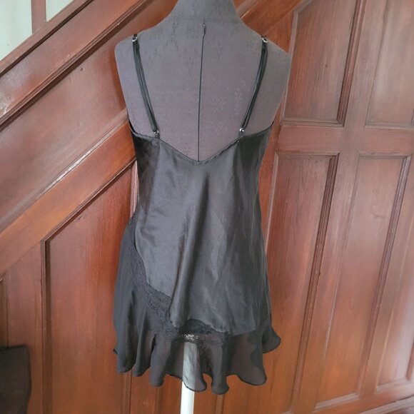 Vintage Secret Treasures Black Lace Trimmed Chemise Nightgown - Size M - Picture 4 of 6